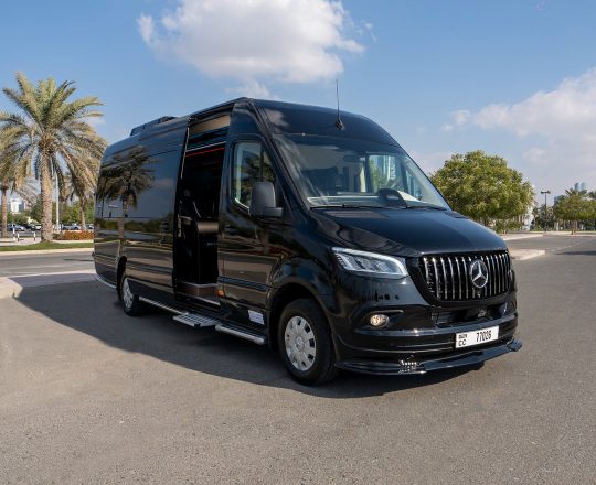 maybach sprinter 19 seater front 1080x