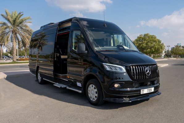 maybach sprinter 19 seater front 1080x